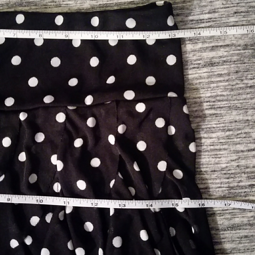 Polkadot ruffled skirtsation - Picture 2 of 8